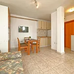 Vedrana 3* Dobrinj