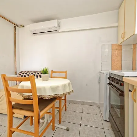 Vedrana 3* Dobrinj