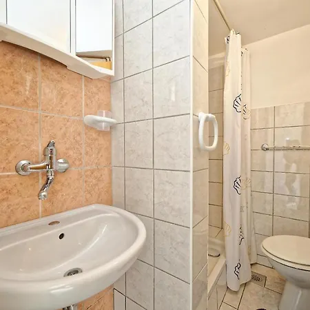 Vedrana 3*