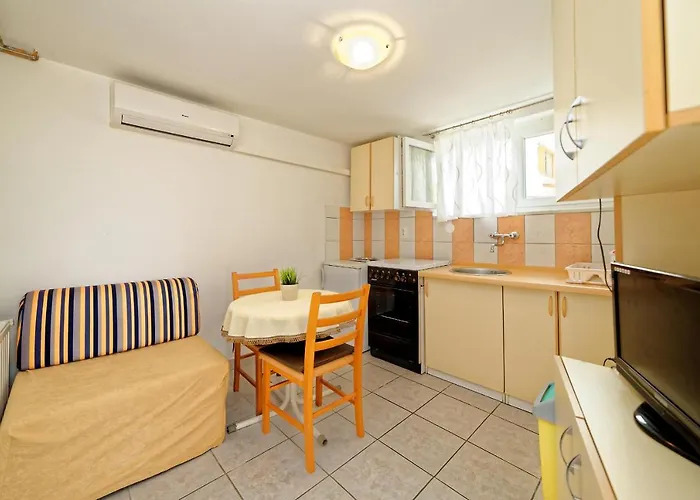 Vedrana 3* Dobrinj